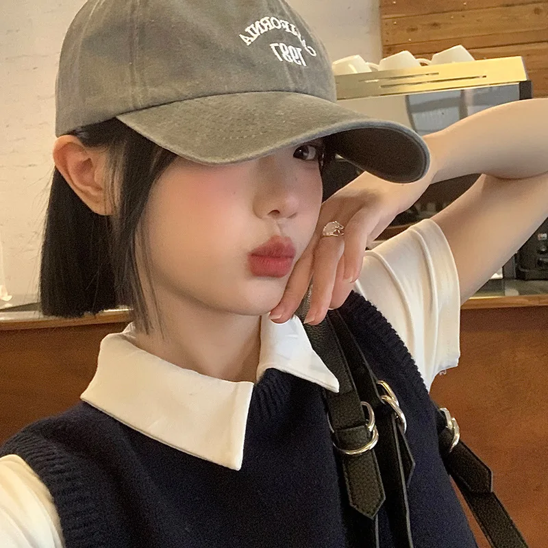 Custom Printed Letter Logo Soft-Top Wide Brim Flat Baseball Cap With Adjustable Tightness