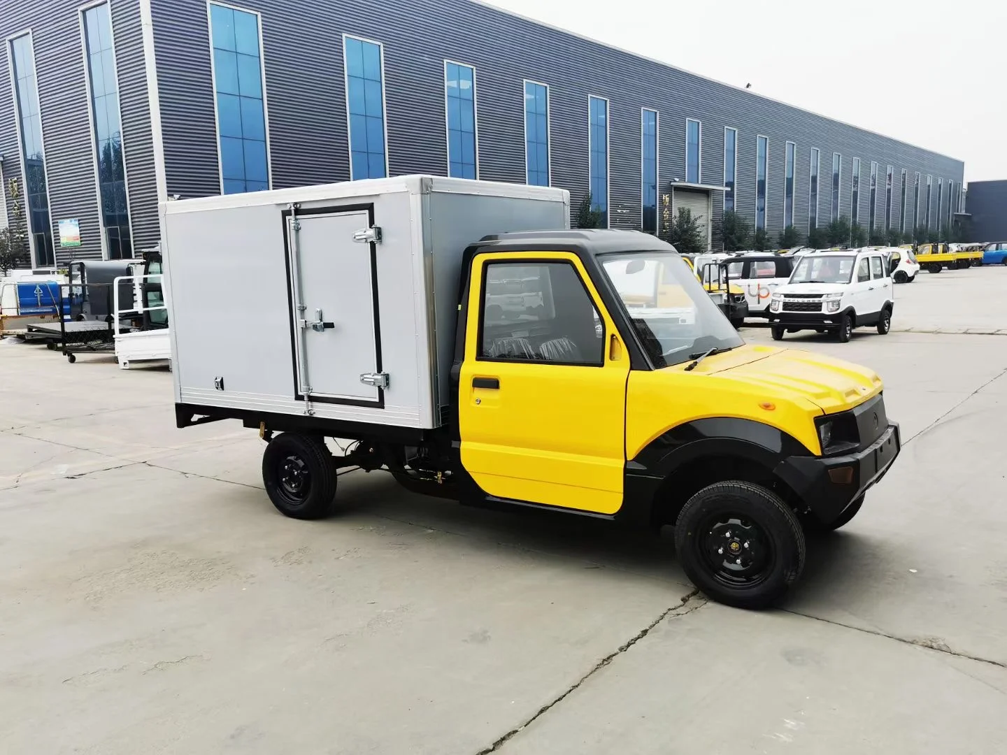  Лидер продаж подержанные или новые автомобили с сертификацией EEC DOT модель RHD/LHD привода произведенные в