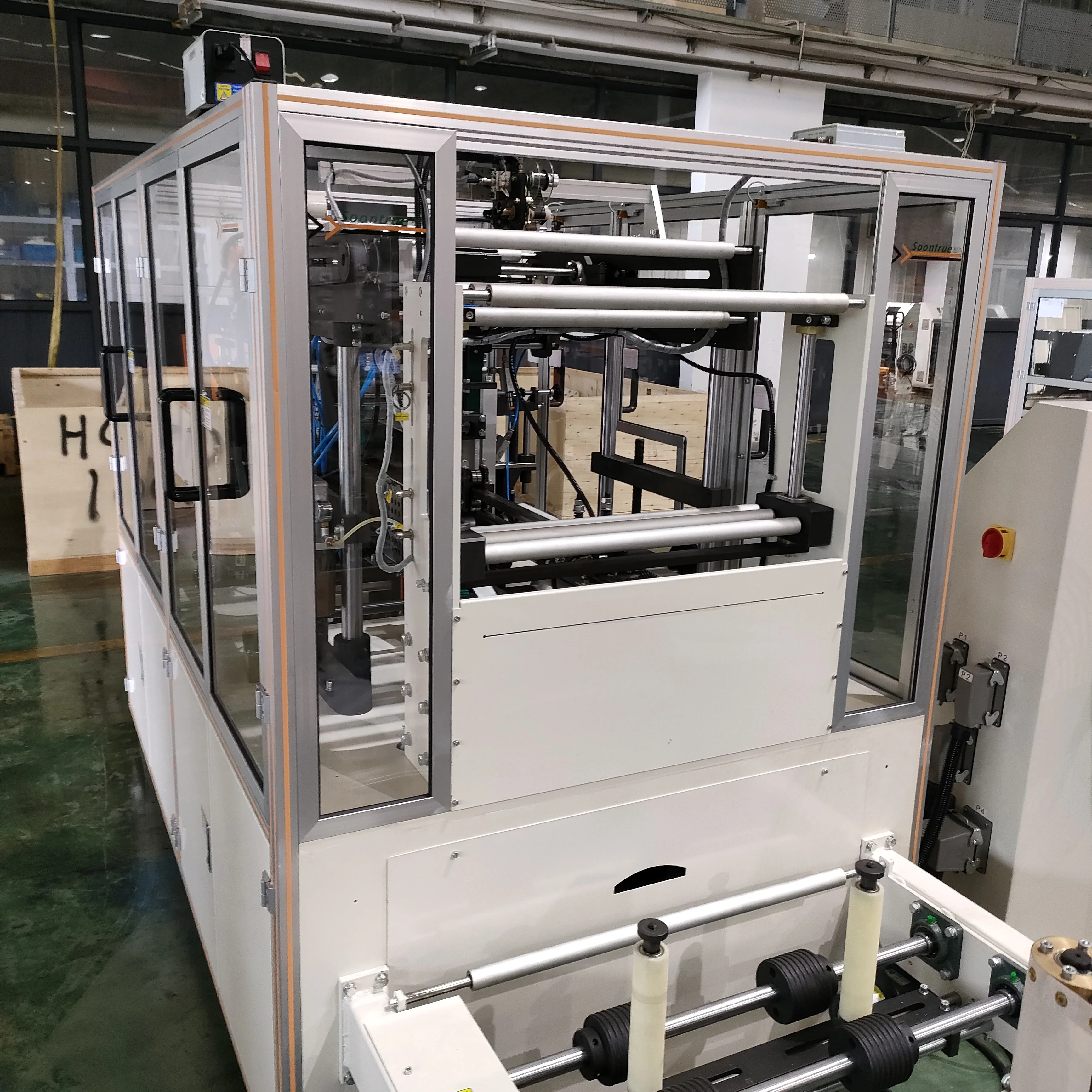 Manufacturing Factory Flow Pack Machine Refreshing Towel Packing Machine Fully Automatic Loop Hand Towel Packing Machine