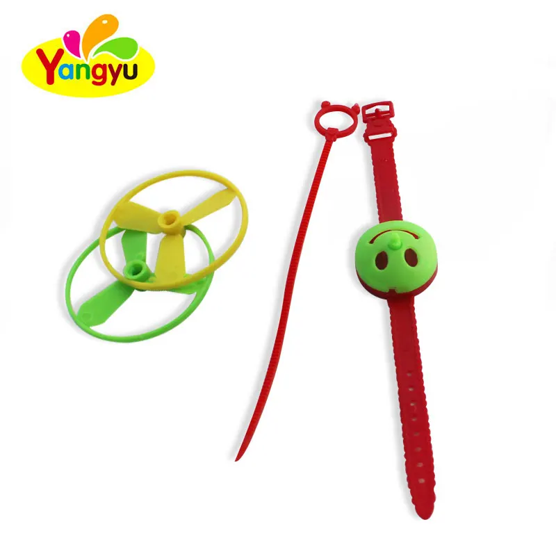Wholesale promotion funny flying toy and watch toys without candy
