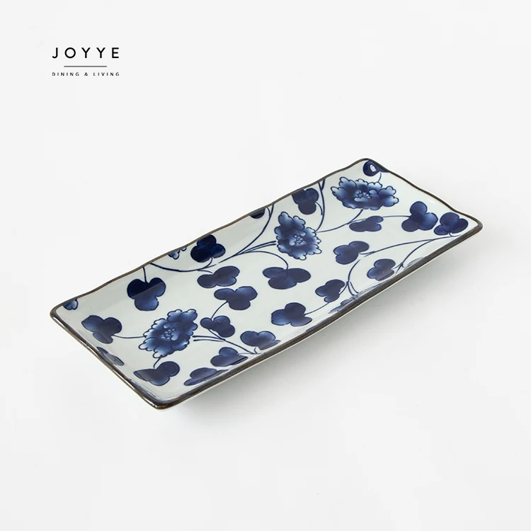 JOYYE Custom Blue And White Dinnerware 6pcs Gift Set Japanese Ceramic Sushi Dinner Set With Plate Bowl Dish Chopstick Holder