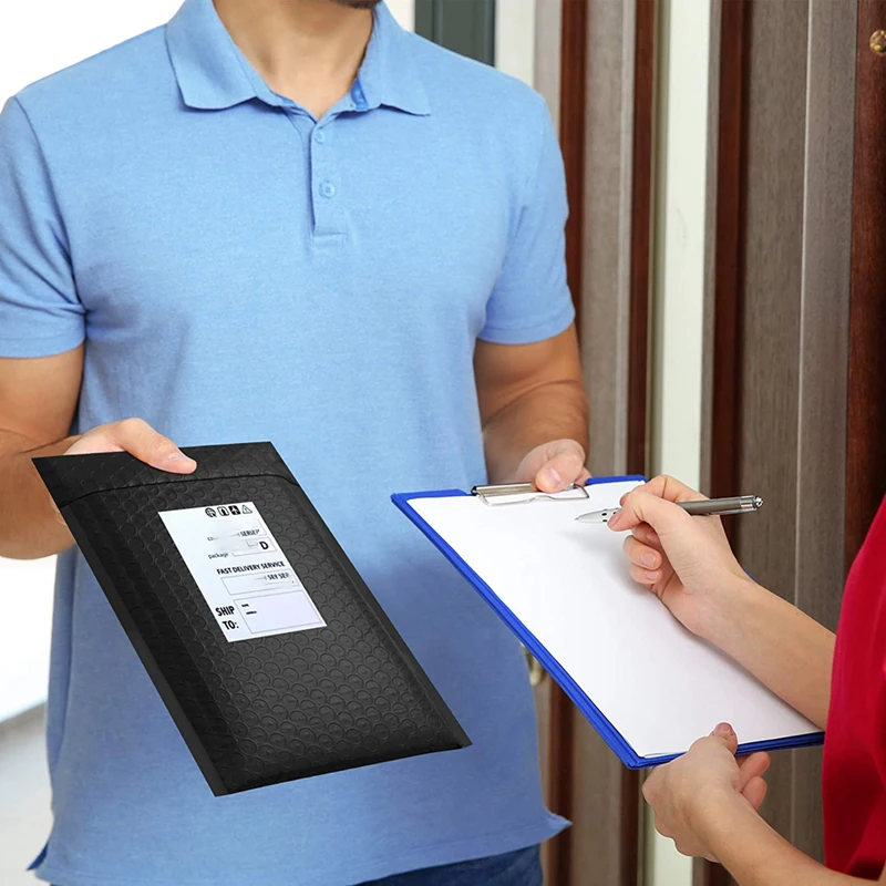 custom  low moq plastic  biodegradable matt black hot pink bubble flyers plastic courier ready to ship mailing bags