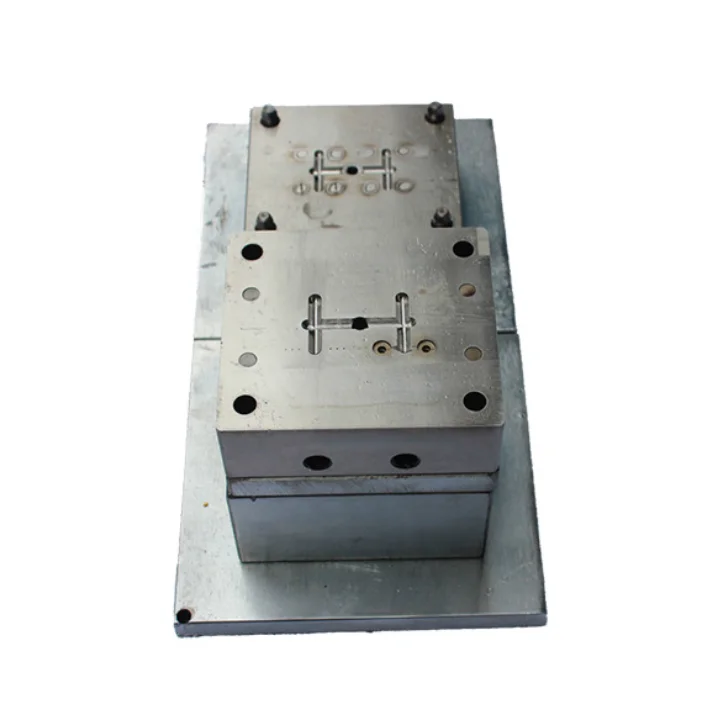 Пластиковая пресс-форма для зарядного устройства