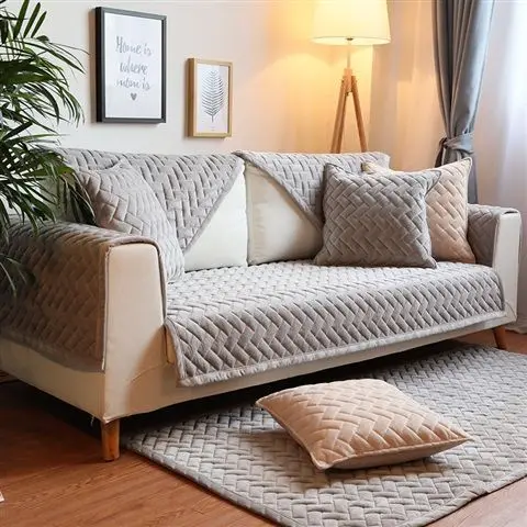 Chinese Factory Crystal Fur Slipcover in Custom Quilting and Embroidery Pattern 3D Printed Exquisite Logo for Iraq