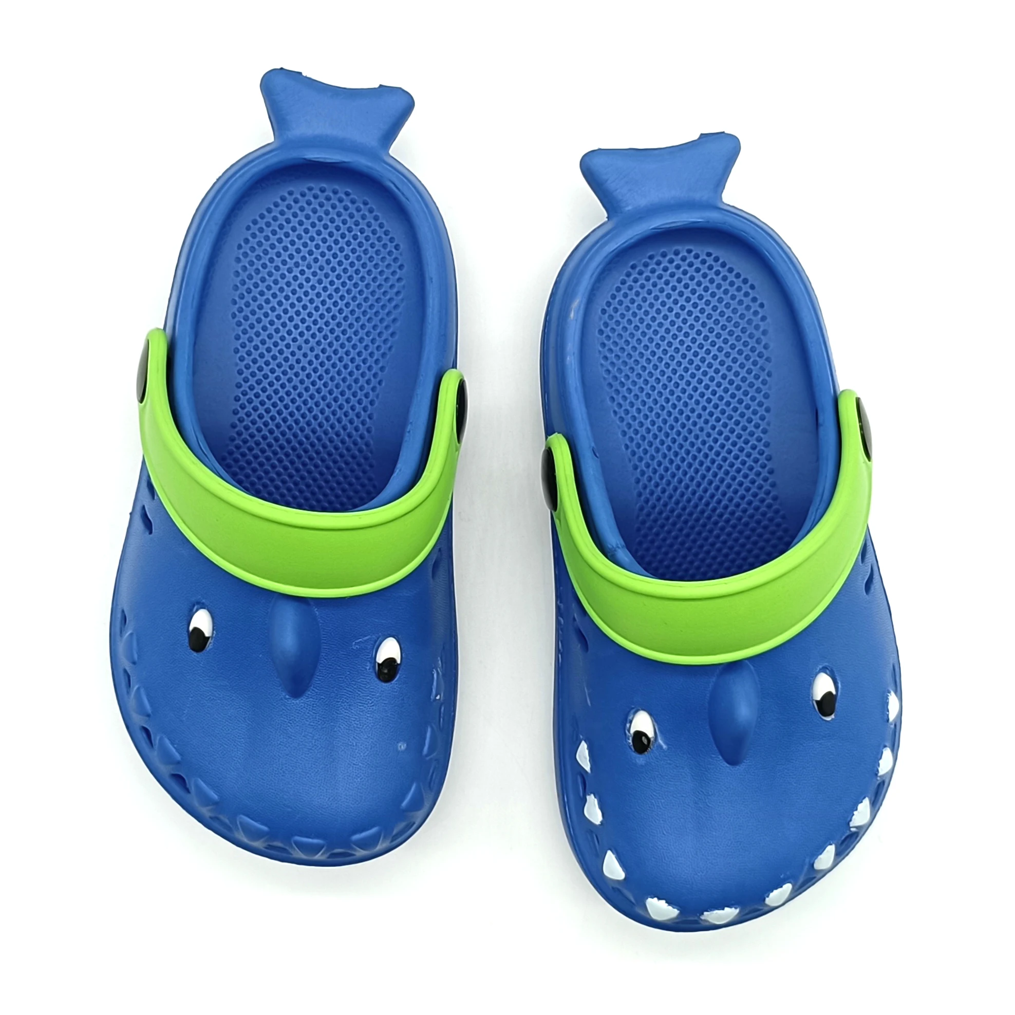 Summer Non-Slip Lightweight EVA Outdoor Clog Cute Cartoon Shark Slippers Baby Clogs Garden Shoes