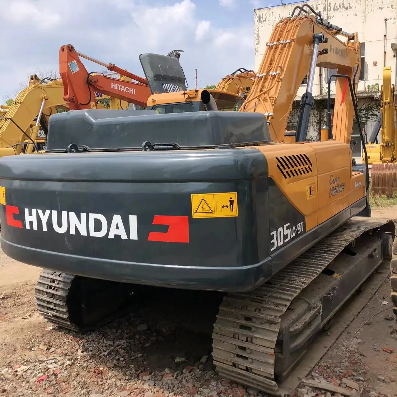 2020 Model Hyundai used excavator 305 crawler digger tractor 30ton excavator second hand excavator hyundai 305 for sale