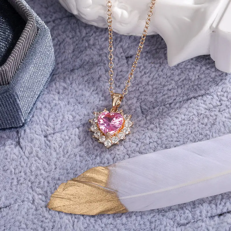 Blues wholesale copper jewelry gold plated Pink Diamond brass small crystal Heart shaped Pendant Necklace with free chain