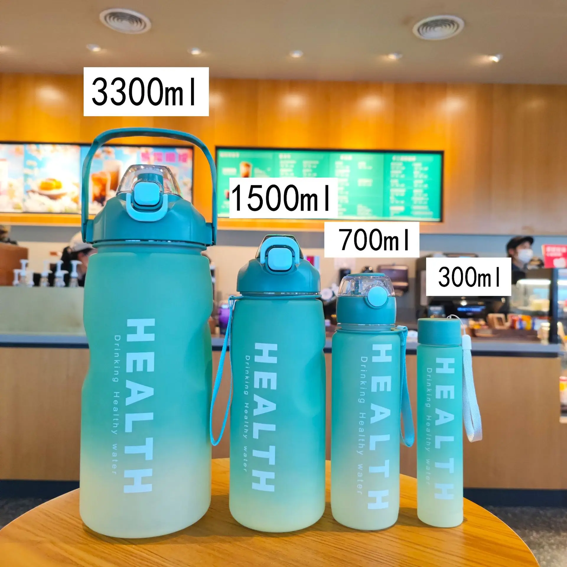 Large Capacity Gradient Colored Gym Sports Plastic Cups with Straws Four Piece Set for Students for Back to School