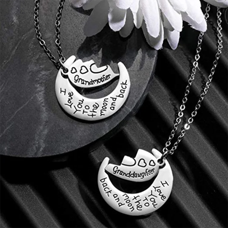 Hot Selling I Love You To The Moon And Back Pendant Mom Necklace For Mothers Day Gift
