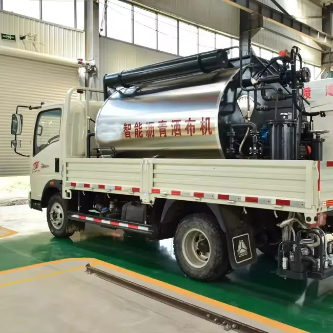 Small Bitumen Emulsion Sprayer Asphalt Distributor Road Paver
