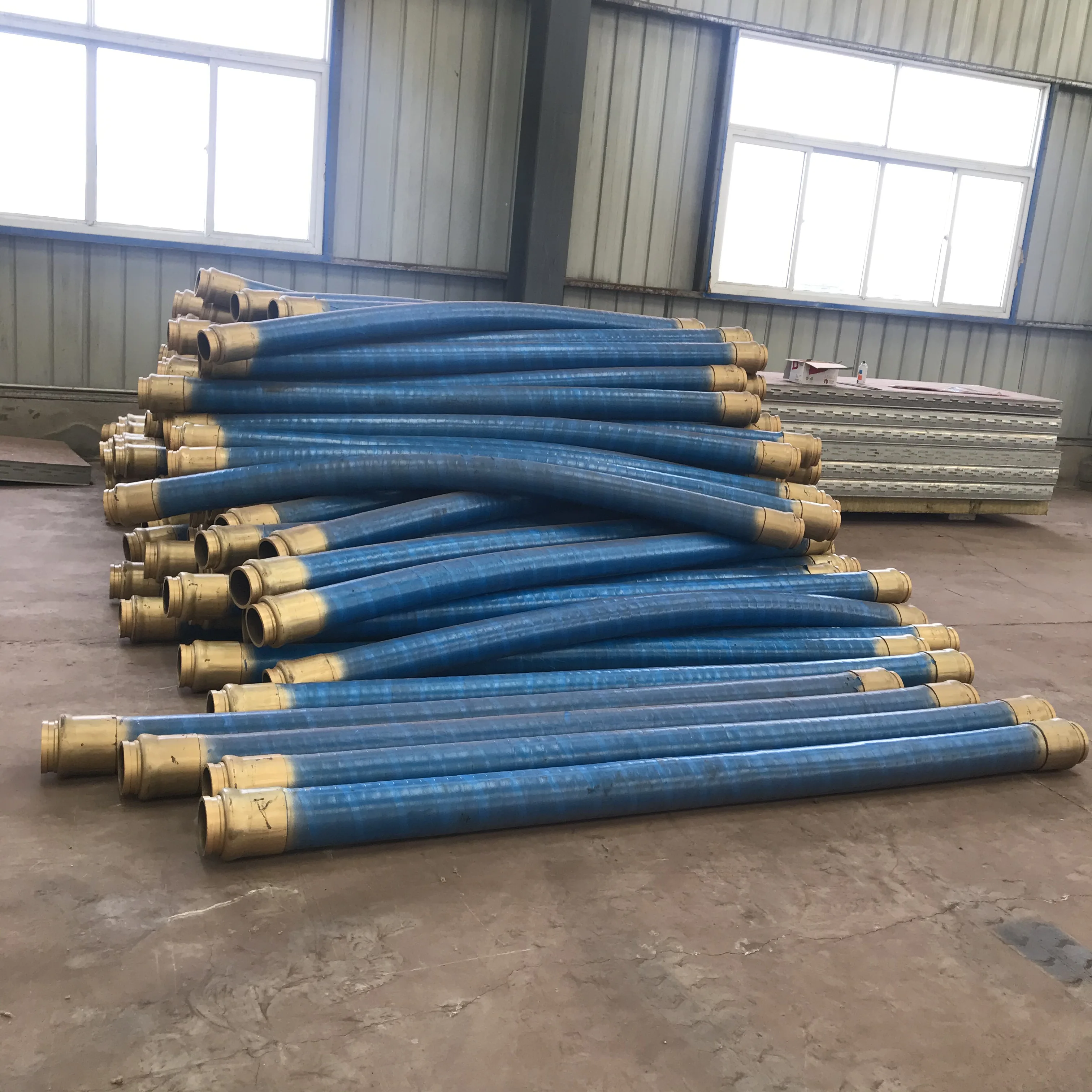 Резиновые шланги высокого давления для бетононасоса Schwing/ Putzmeister, 3- 6 дюймов