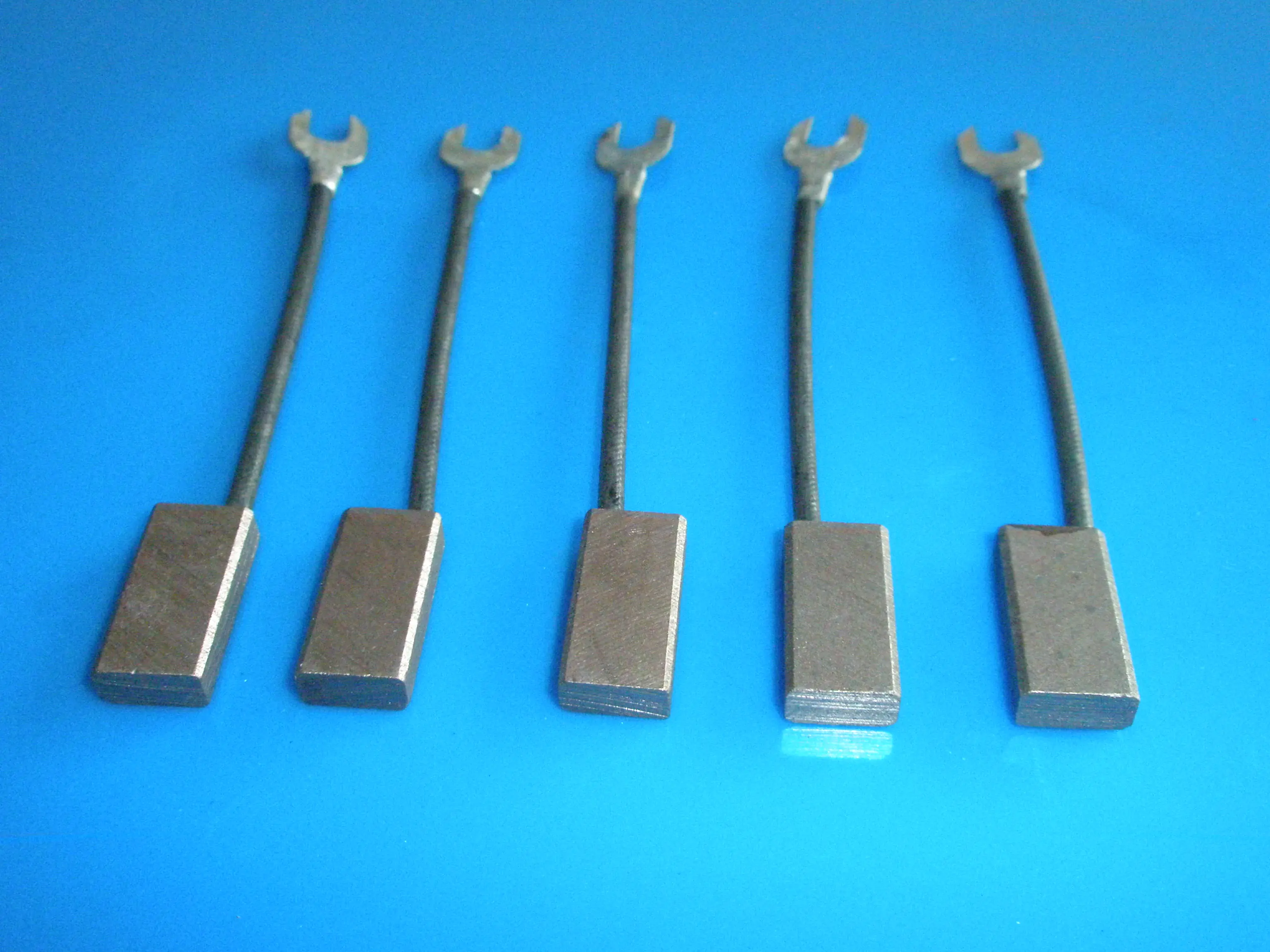 good quality reliable supplier dc motor carbon brush