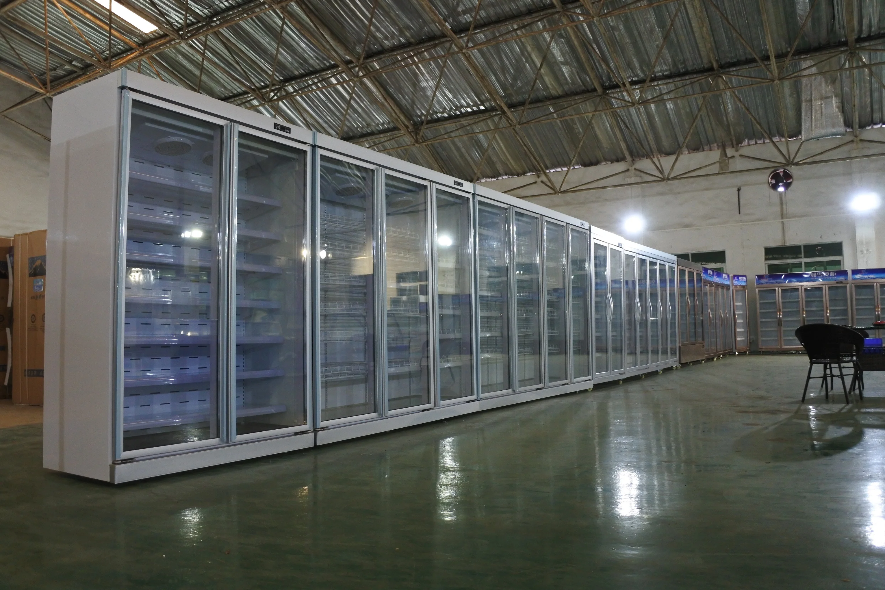 Soardragon -22 degrees 3 glass door upright display freezer for supermarket drinks display use