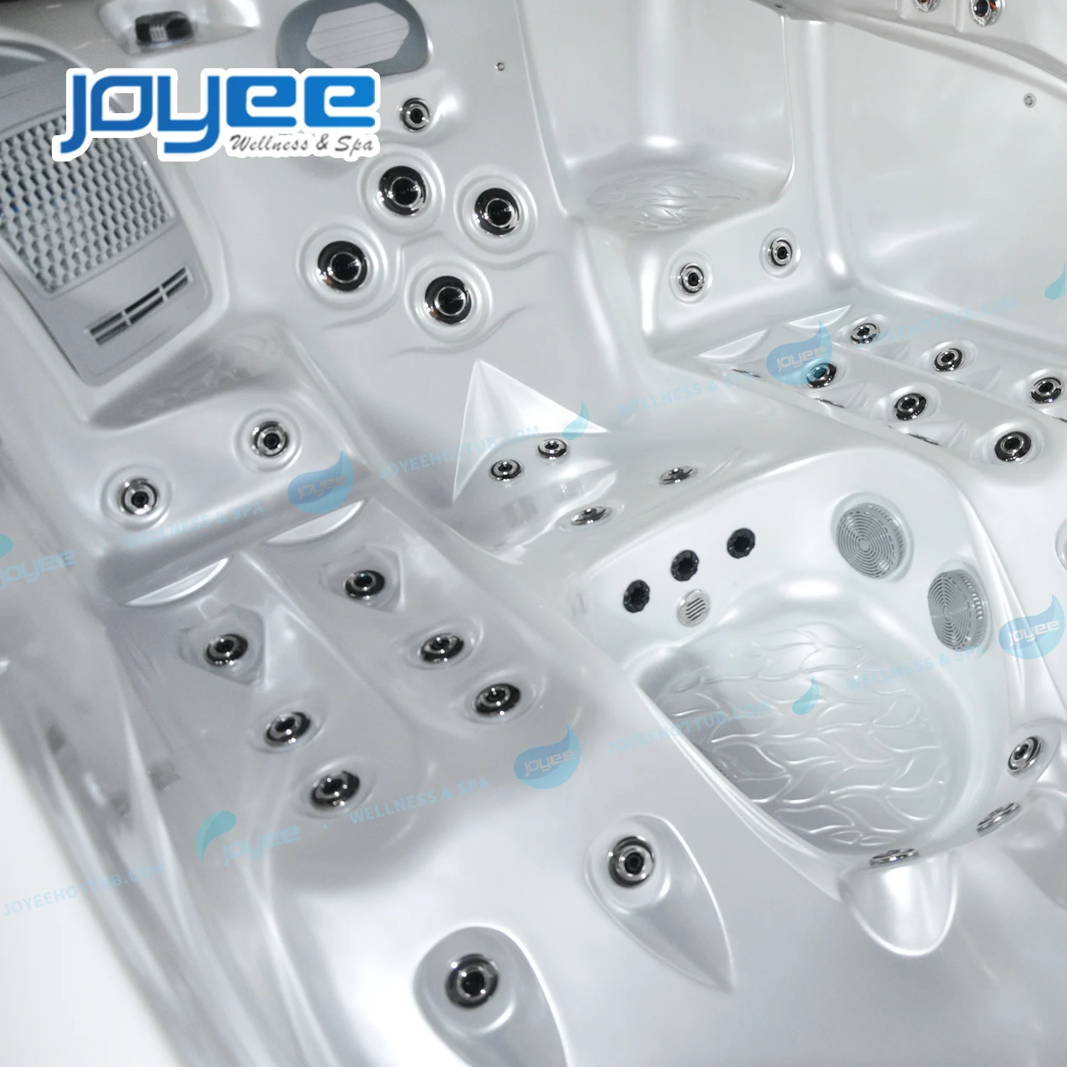 JOYEE Made in China 3 Persons Hot Tub Modern Lifestyle Outdoor Garden Whirlpool Tub Balboa Control System Water Massage SPA Tub