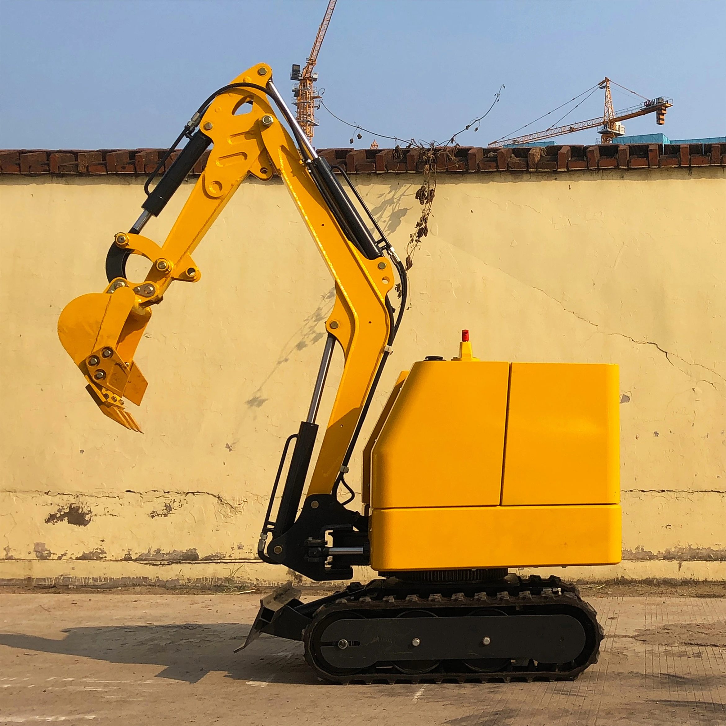Factory hot sale Remote Controlled Electric Excavator 0.5 ton 0.8ton 1ton Mini Excavator