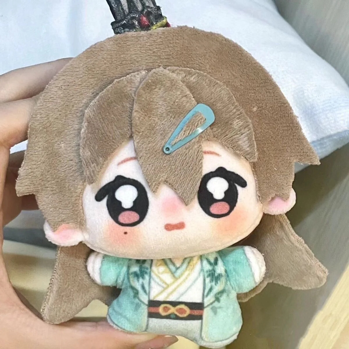 Custom Plushie Manufacturer 10cm Keychain Plush Doll Custom Kpop Idol Soft Toy Cotton Doll