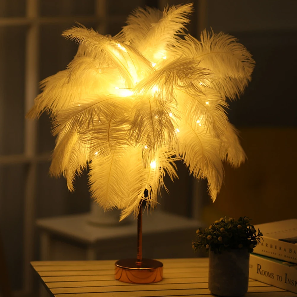 Настольная лампа с перьями