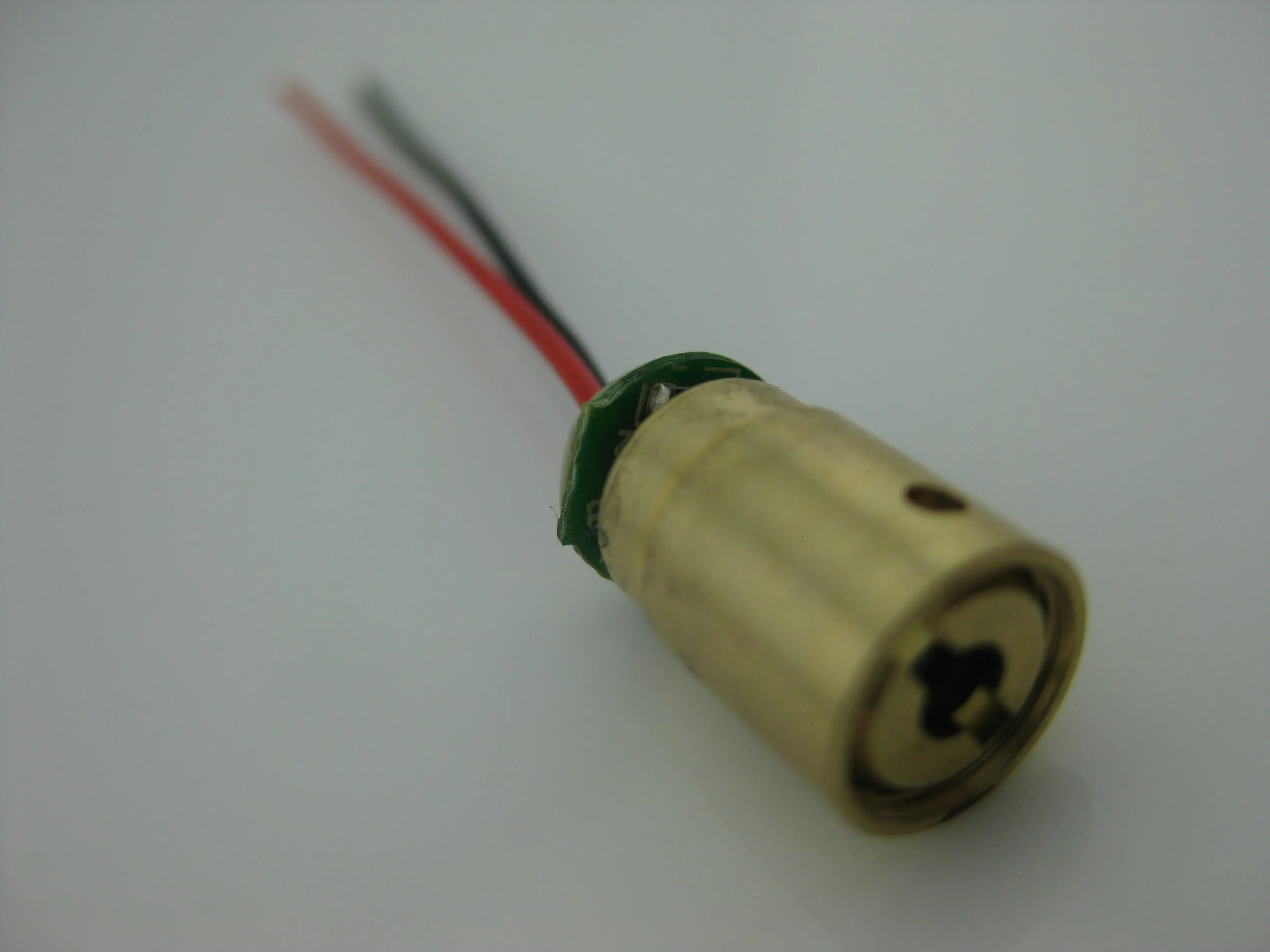 FU650AD5-YC6(6x12) FU650AD5-YC8(8x13.5)  640-660nm 650nm <1mW red dot laser diode module pointer lazer lamp light