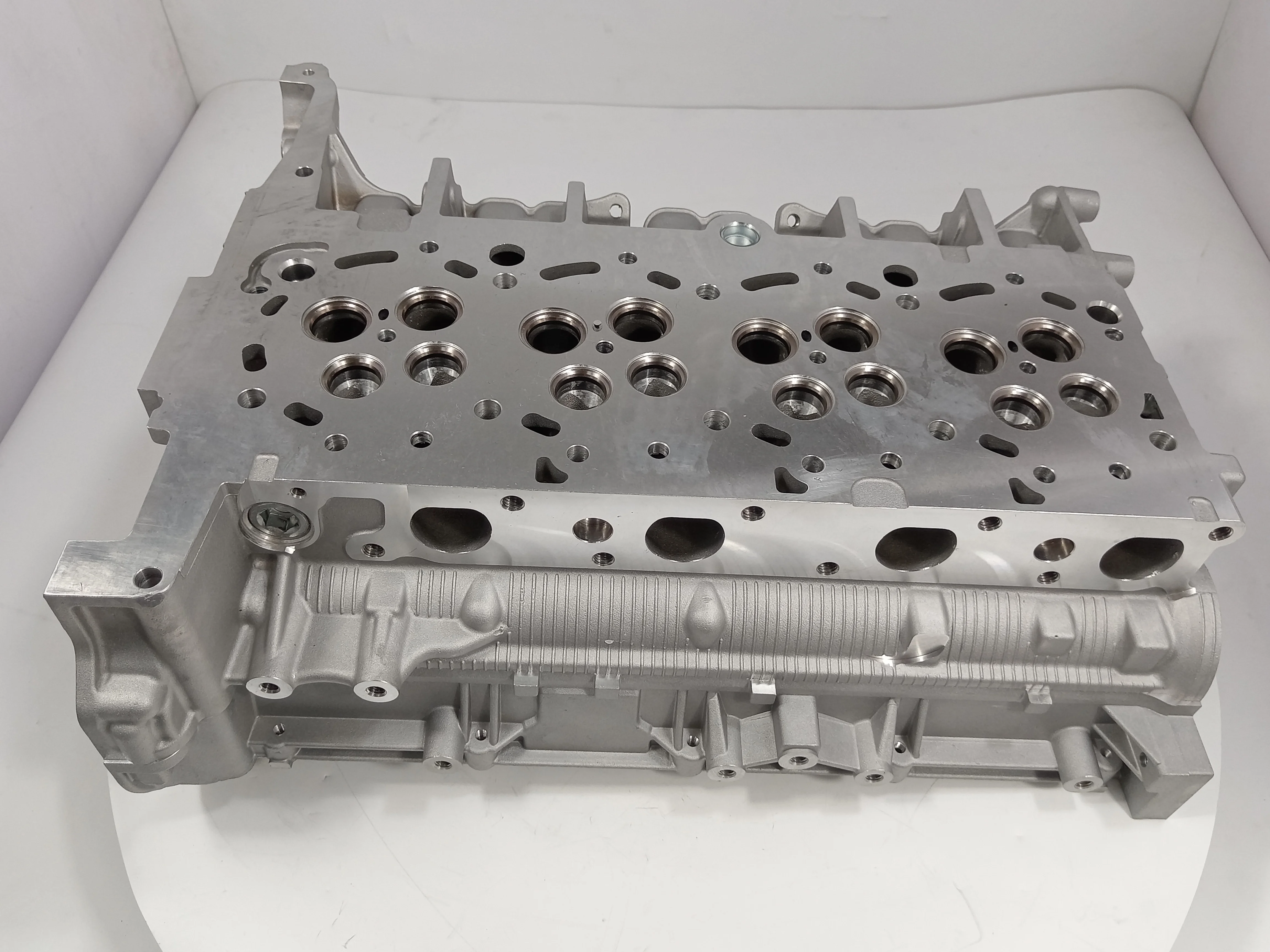 Wholesale 4 Valve Diesel  908758  Engine  Cylinder Head For Ford Transit 2.2