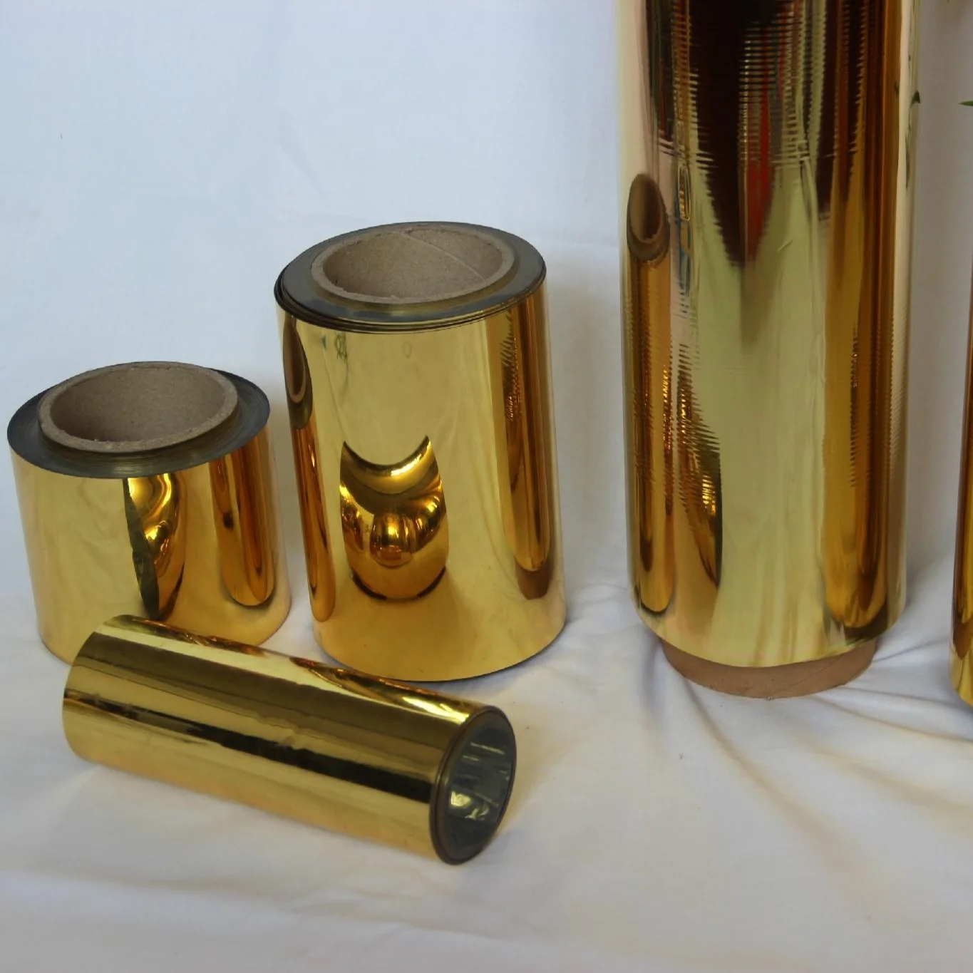 Цветная металлизированная ПЭТ-пленка для гибкой упаковки и украшения
