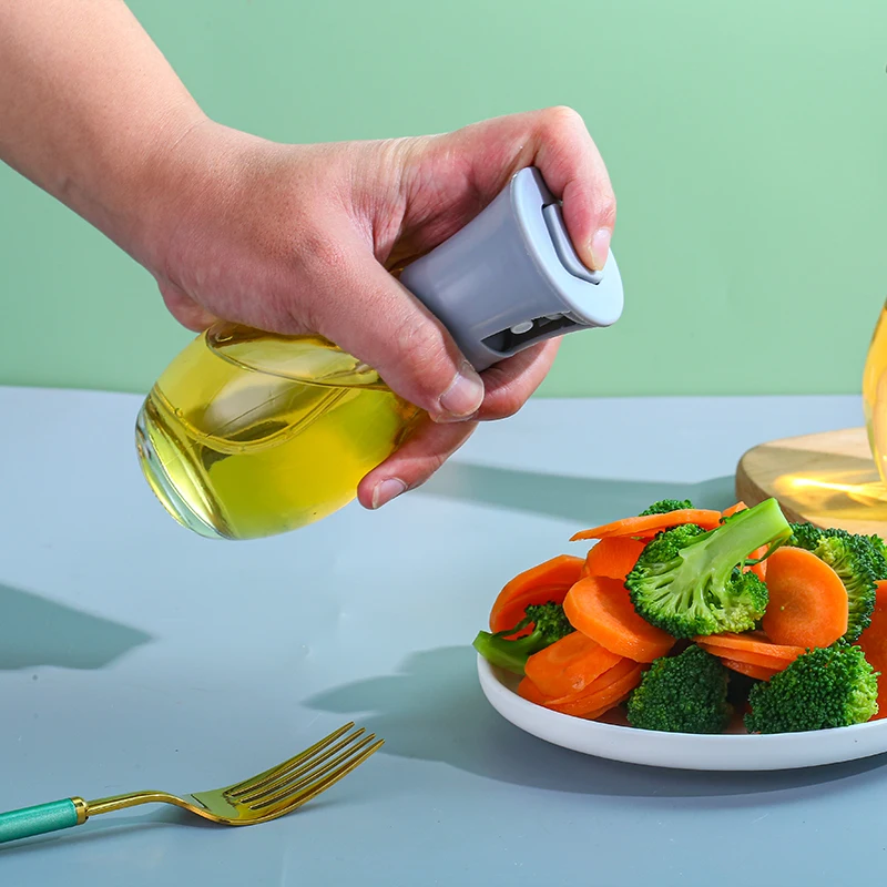 Wholesale kitchen household goods multi-purpose glass soy sauce bottle oil pot leak-proof spray oil pot barbecue oil spray