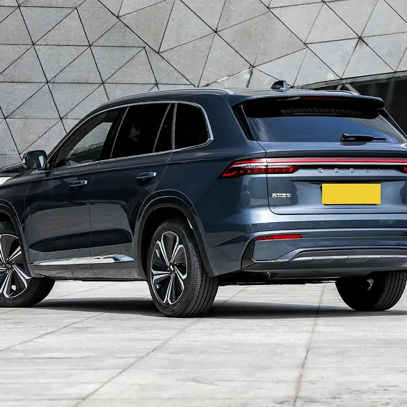 2023 Hot Sale New Geely Xingyue l 5 Seats Gasoline Cars from China