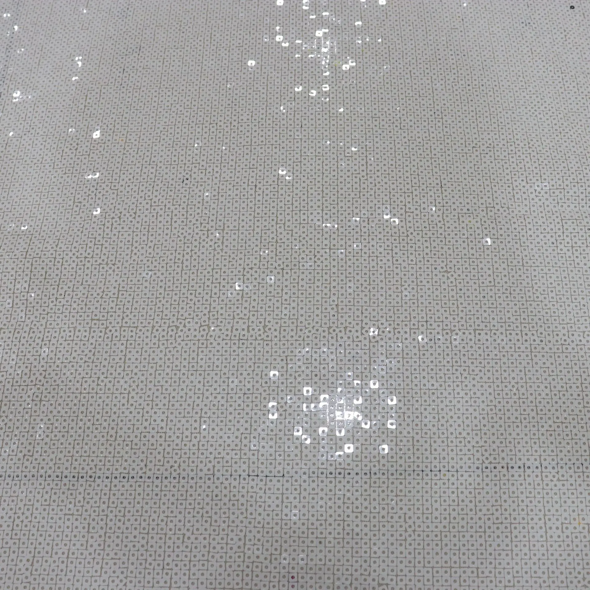 High Quality Fashion White Square Shiny 4MM Sequins For Dress White Sequins Mesh Fabric