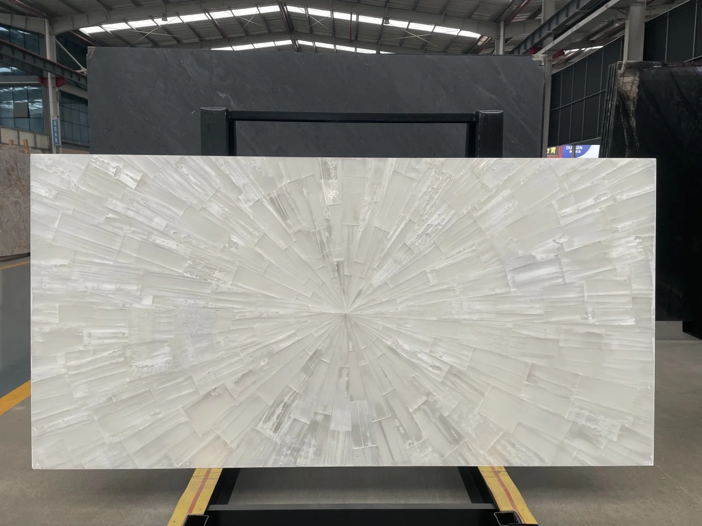 Customize Natural Gem Stone White Luxury Stone Slab  Wall Decoration Translucent Slab