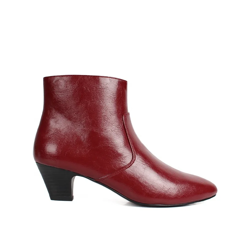 Women's lace-up ankle boots