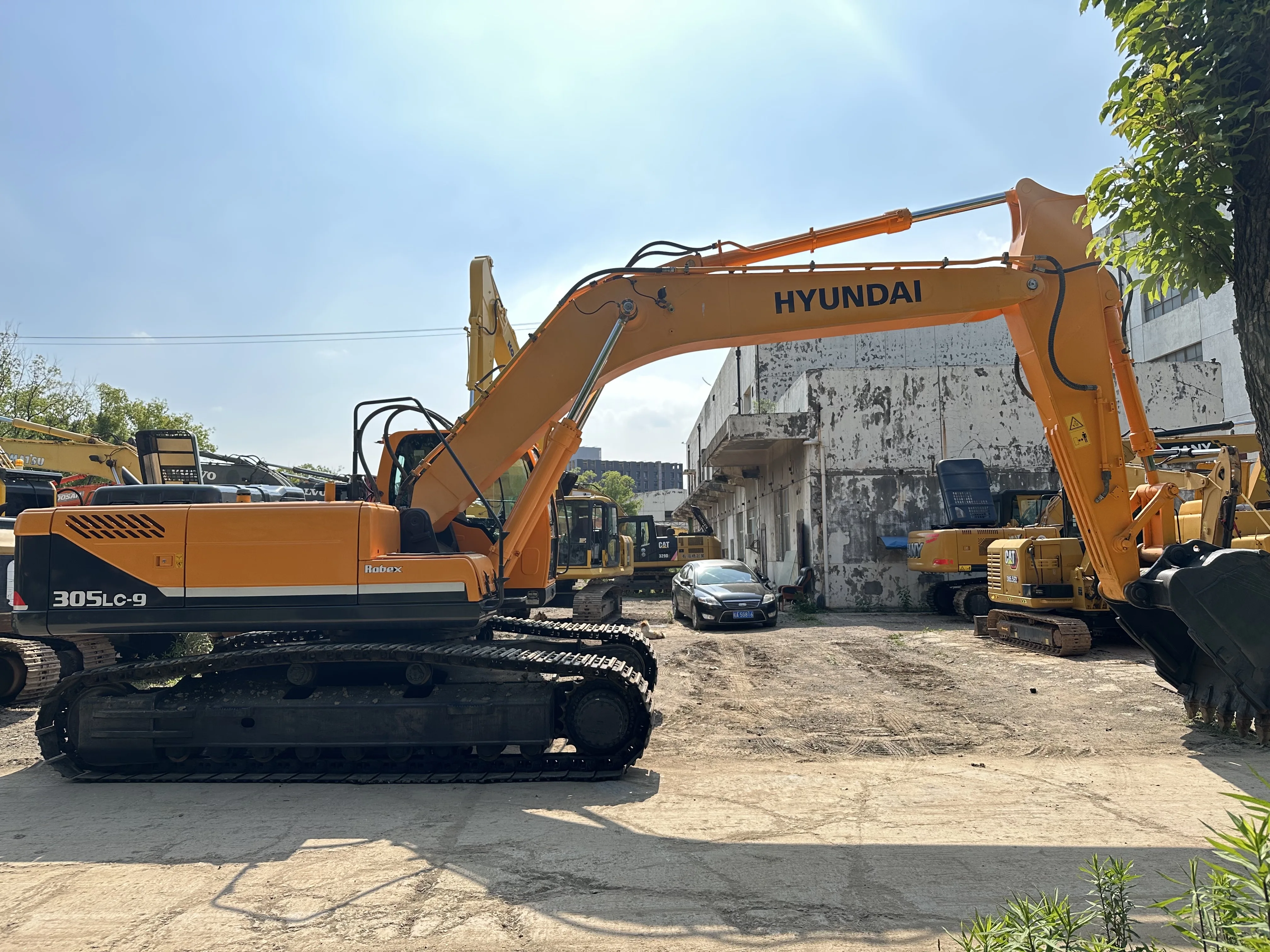 Высококачественный экскаватор hyundai digger 305lc-9 подержанная промышленная машина повышенной грузоподъемности для продажи