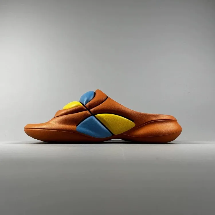 Factory Made Summer Men beach slippers New Model men thick-soled non-slip sandals casual personality beach slippers for men