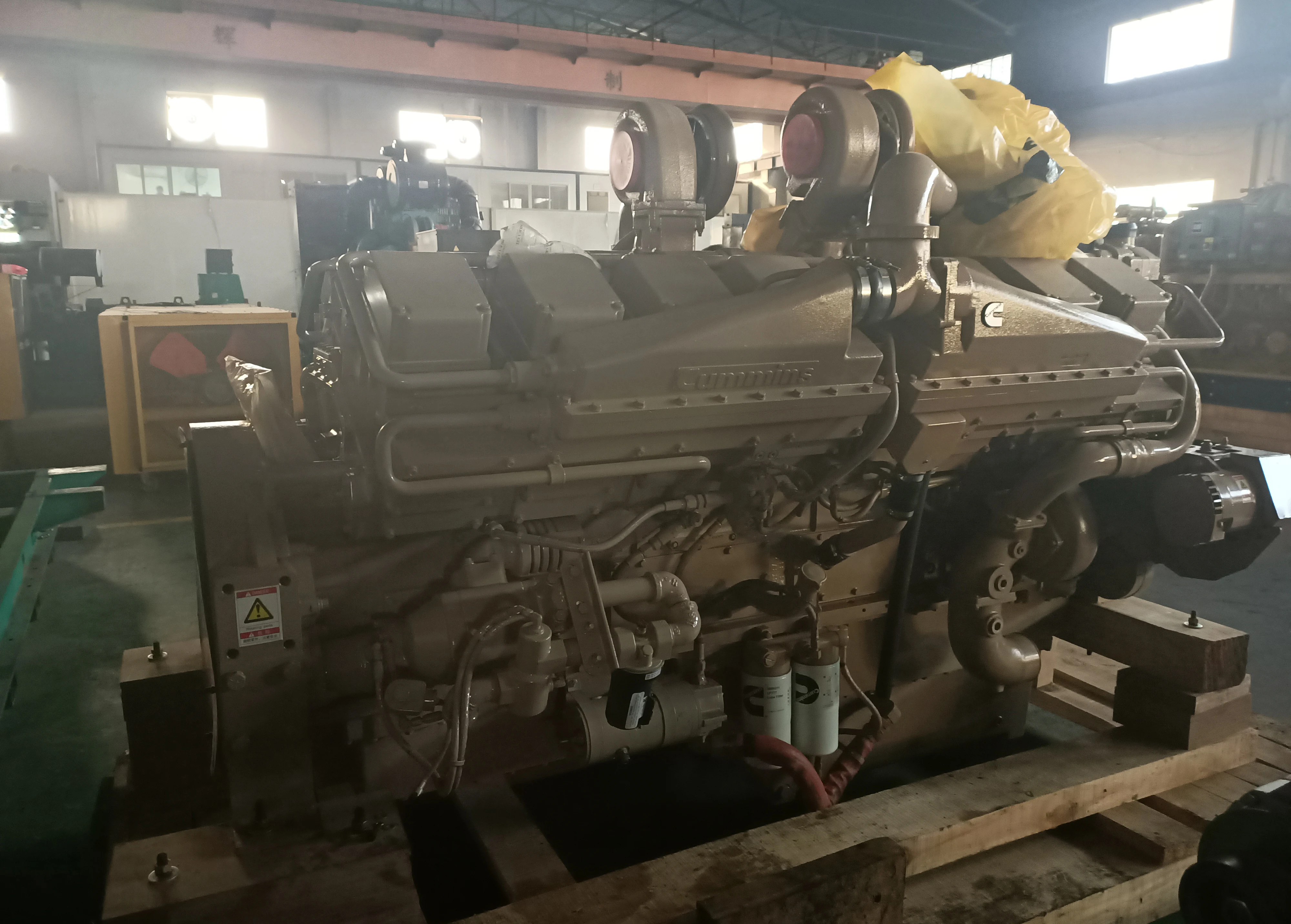  Оригинальный Cummins dcec дизельный двигатель KTA50-C1600 SO60225 для строительной техники БелАЗ 75131