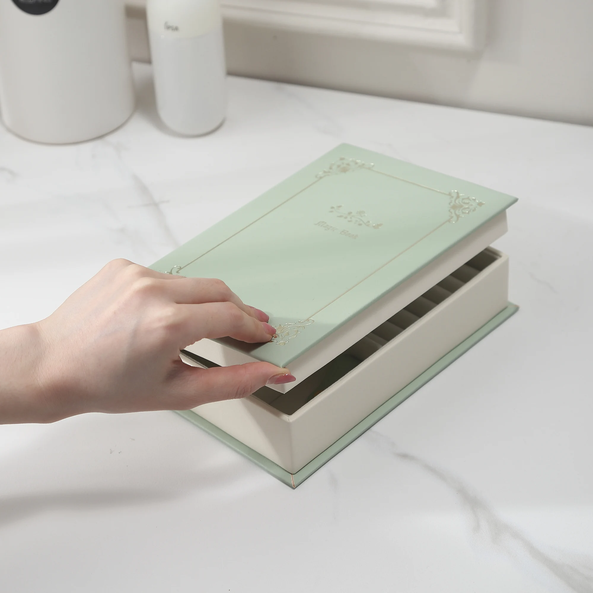 Wholesale Custom Logo Book Shaped Rectangular Jewelry Safe Box Organizer PU Leather Jewellery Necklace Ring Bracelet Gift Case