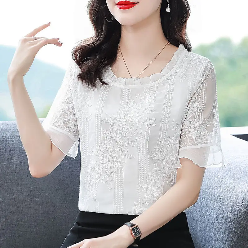 2024 Women White Lace Elegant Blouse Shirt Long Sleeve Women Blusas Mujer De Moda Blouses Femme Women Tops