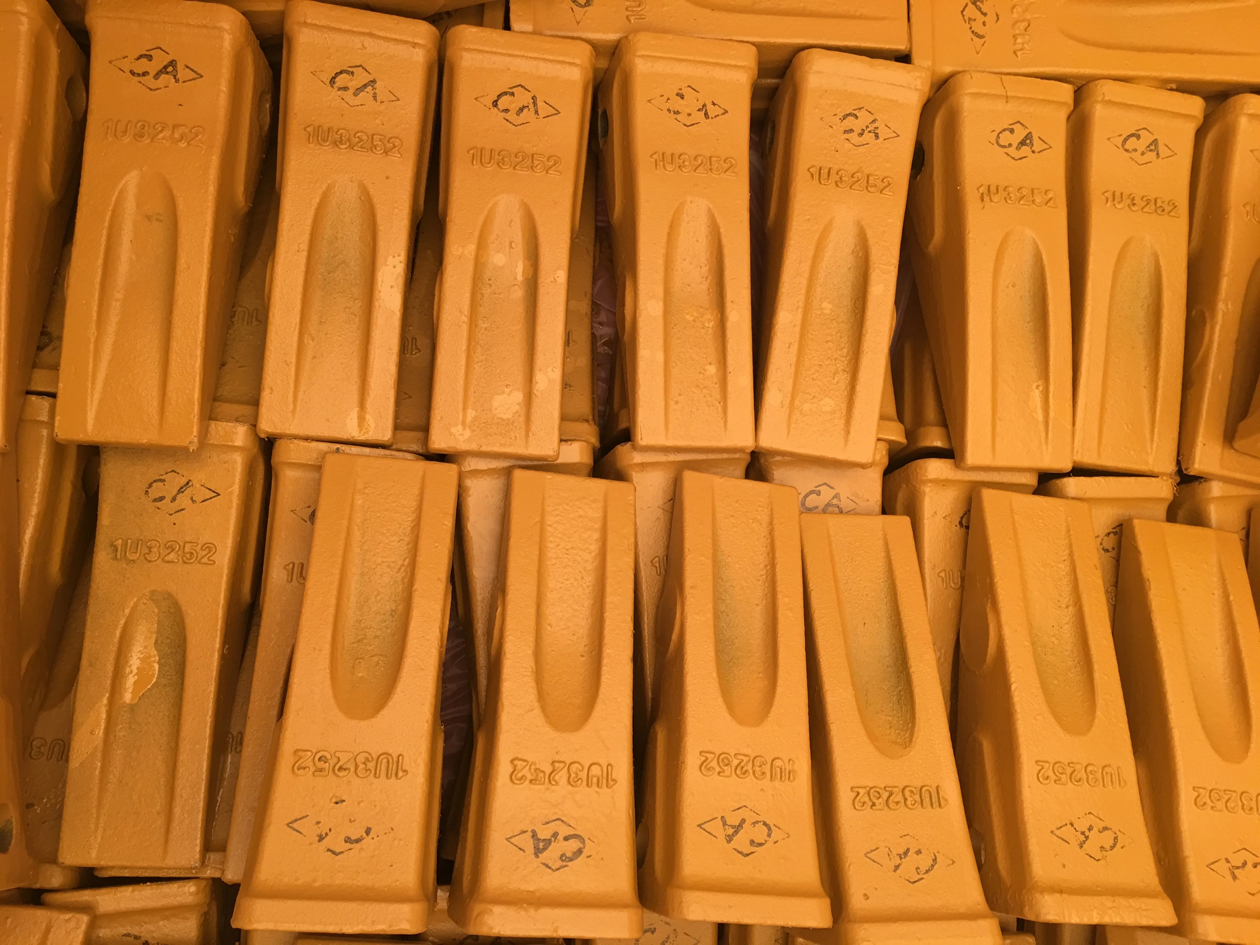 1U3252 For PC60, PC200, PC100 Excavator Replacement Bucket Tips