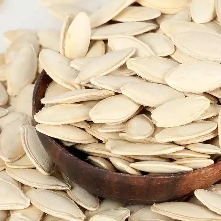 China Wholesale  jumbo light  yellow shine skin pumpkin seeds best nuts healthy foood