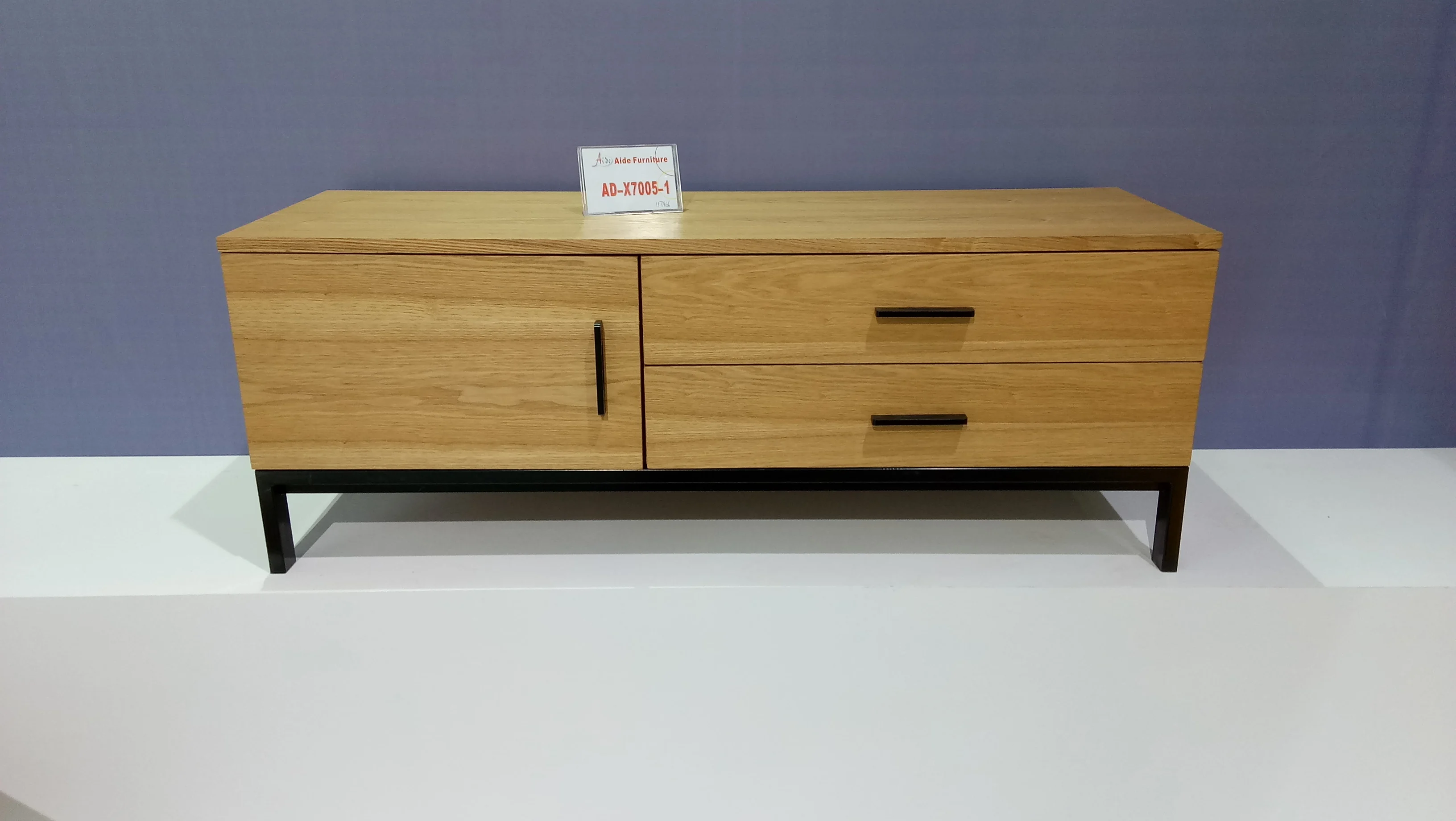 Modern Design Durable Metal Legs TV stand Home Furniture Wooden Antique TV Cabinet With Drawers