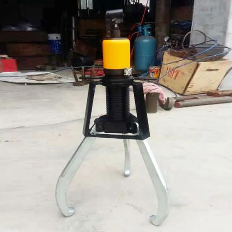 Hydraulic 10 Ton 3-Jaw Gear Puller has the advantage of compact structure and working agility
