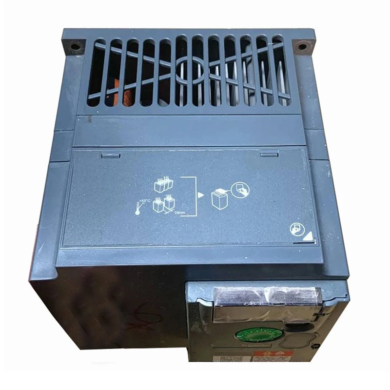 Schnei der ATV310 Series Frequency Converter ATV310HU55N4A ATV-310HU55N4A Variable Speed Drive5.5 KW 7.5 HP 380 460V 3 Phase