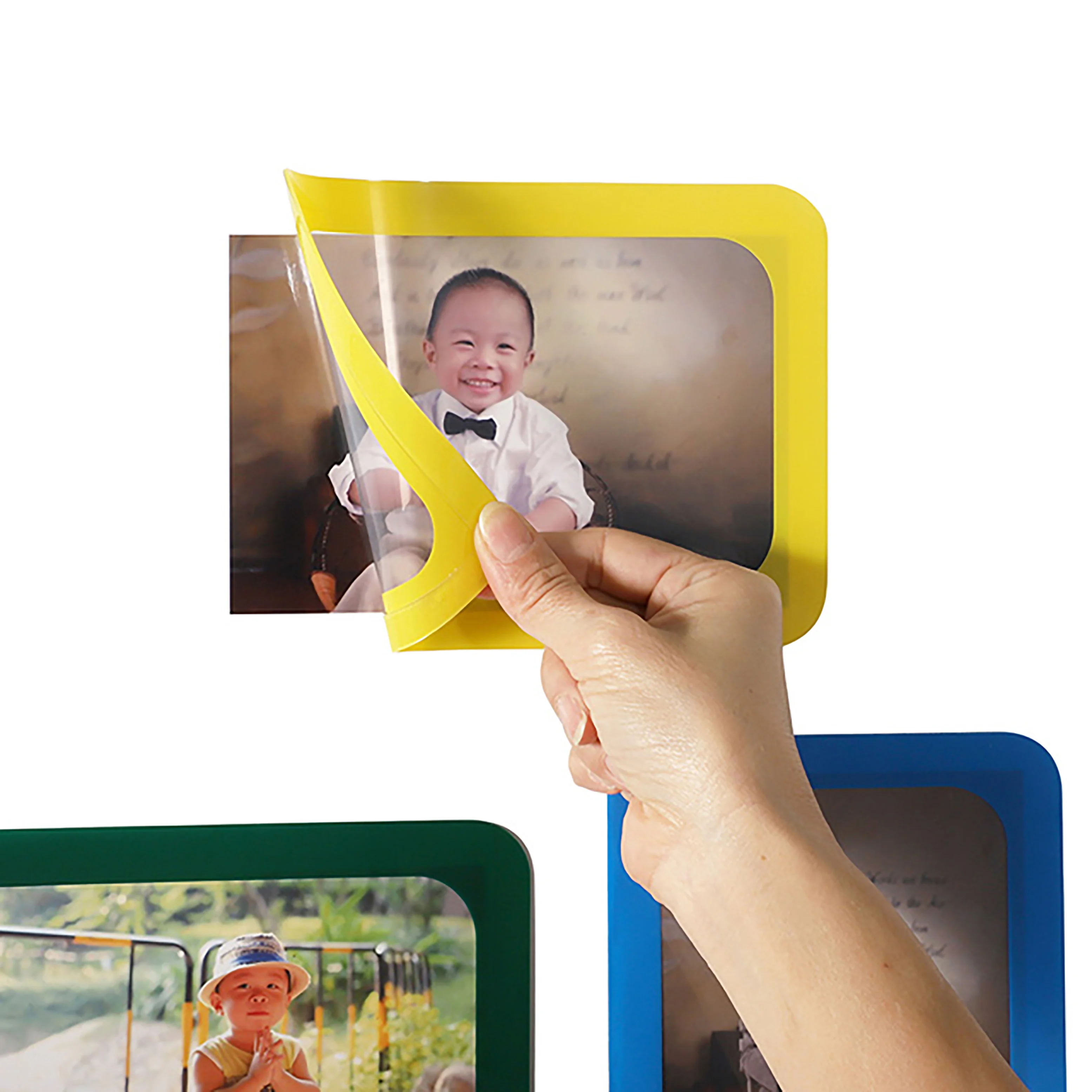 UCI New Arrival 2021 Reusable Sticky Photo Frame 4 x 6 inch Removable Photo Frame Cling to smooth glossy surface