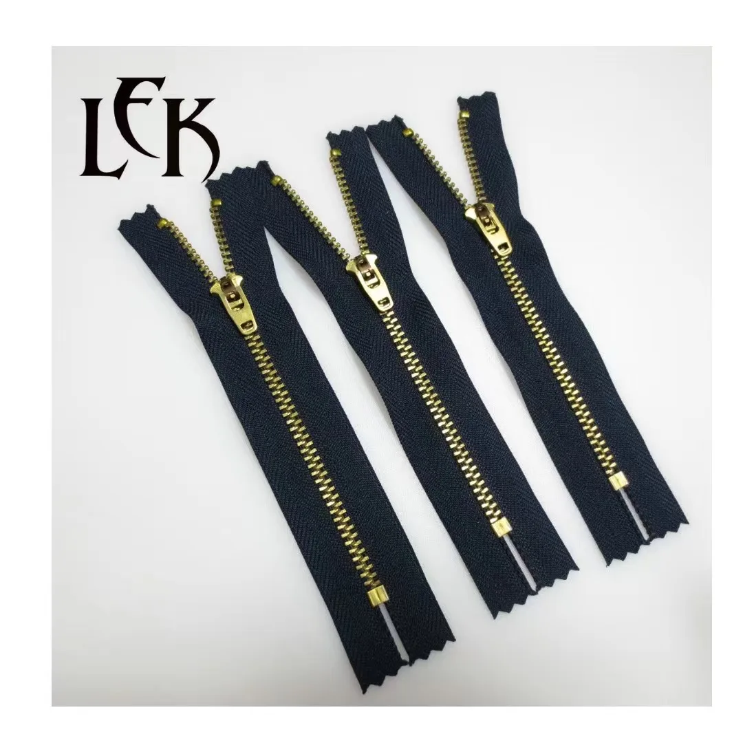 Zip Pulls Long and 4yg Slider Deslizadores Black Hardware Brass Factories Producing Zipper in China Nylon Metal Sustainable