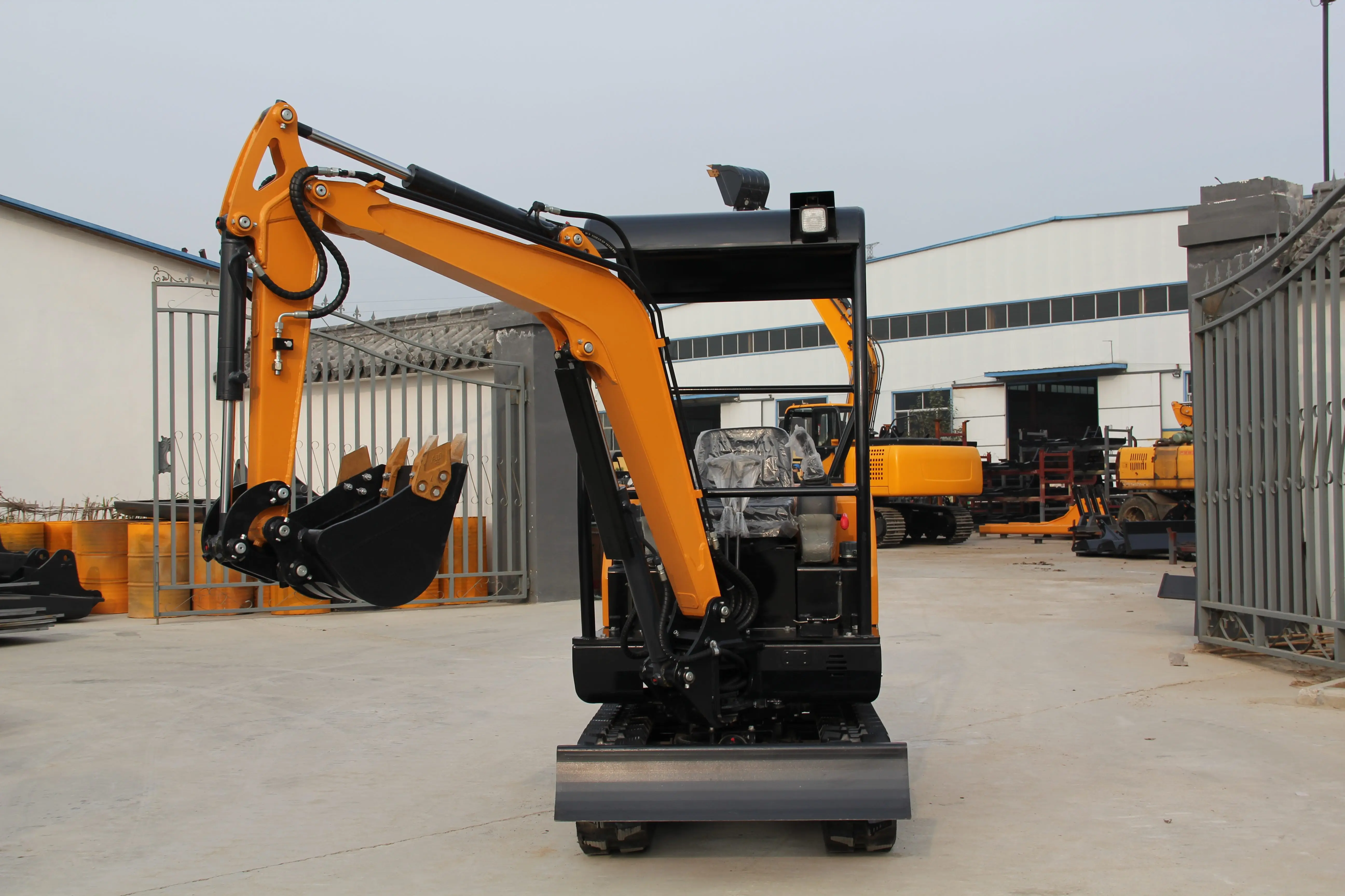 
2 ton hydraulic crawler chinese manufacturer small excavator mini for sale cheap price 