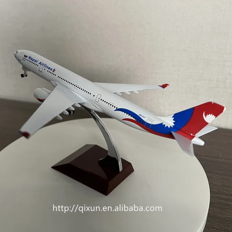 Kids Toys  Cheap Model Airplanes Scale 1:200 20cm A330 Nepal Airline Desktop Airplane Model  with  Landing Gear Metal