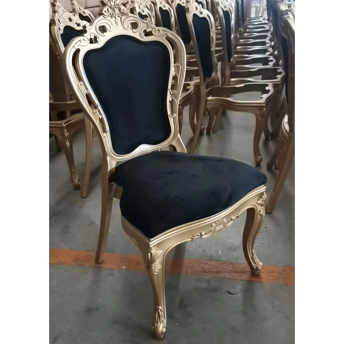 Rental Stackable Louis Banquet Chairs for Hotel and Restaurant Hall Using