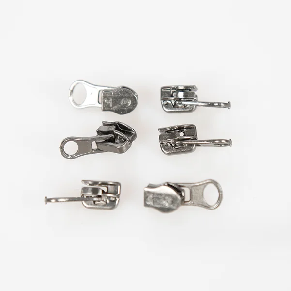 Manufacturers wholesale 3# gun black nylon pull down slider multi-specification pillowcase quilt clothes zipper slide