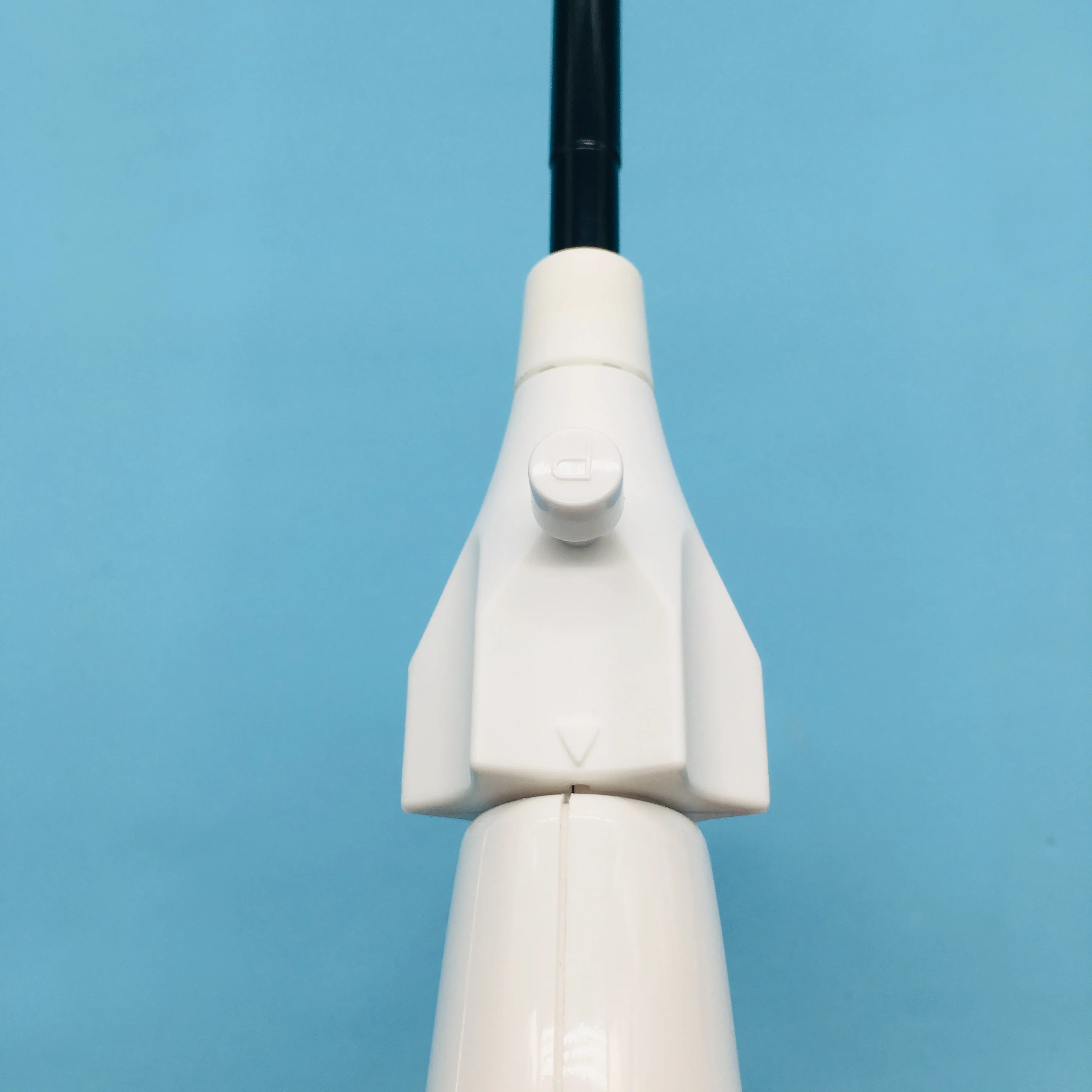 Ligasure tissue sealer instrument for laparoscopic sugery