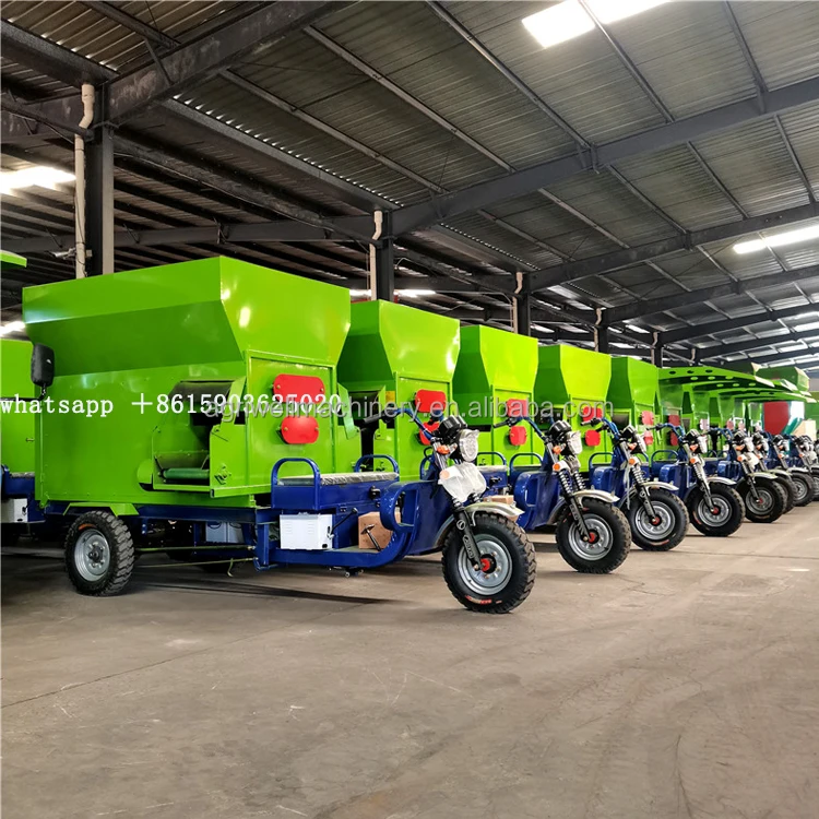 New and Used Three-Wheel Farm Manure Spreader Cattle Feed Cart with Gearbox for Farm Fertilizer Spreading