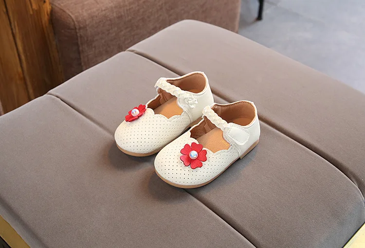 Hao Baby Spring Autumn New Floret Pearl Soft Bottom Non-slip Leather Baby Walker Shoes