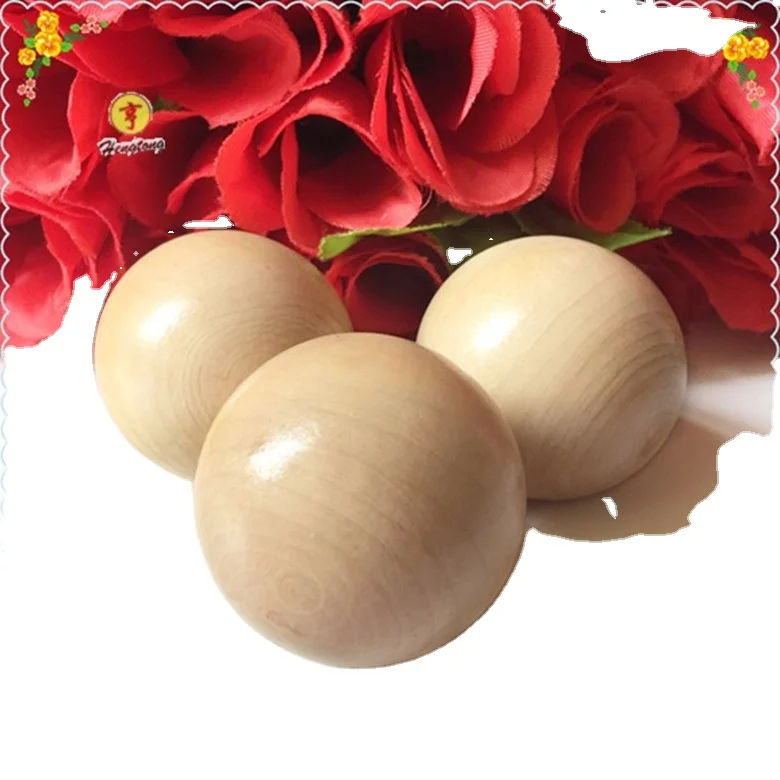 Круглый деревянный шар натурального цвета 45 мм с прозрачным лаком для оптовой продажи без