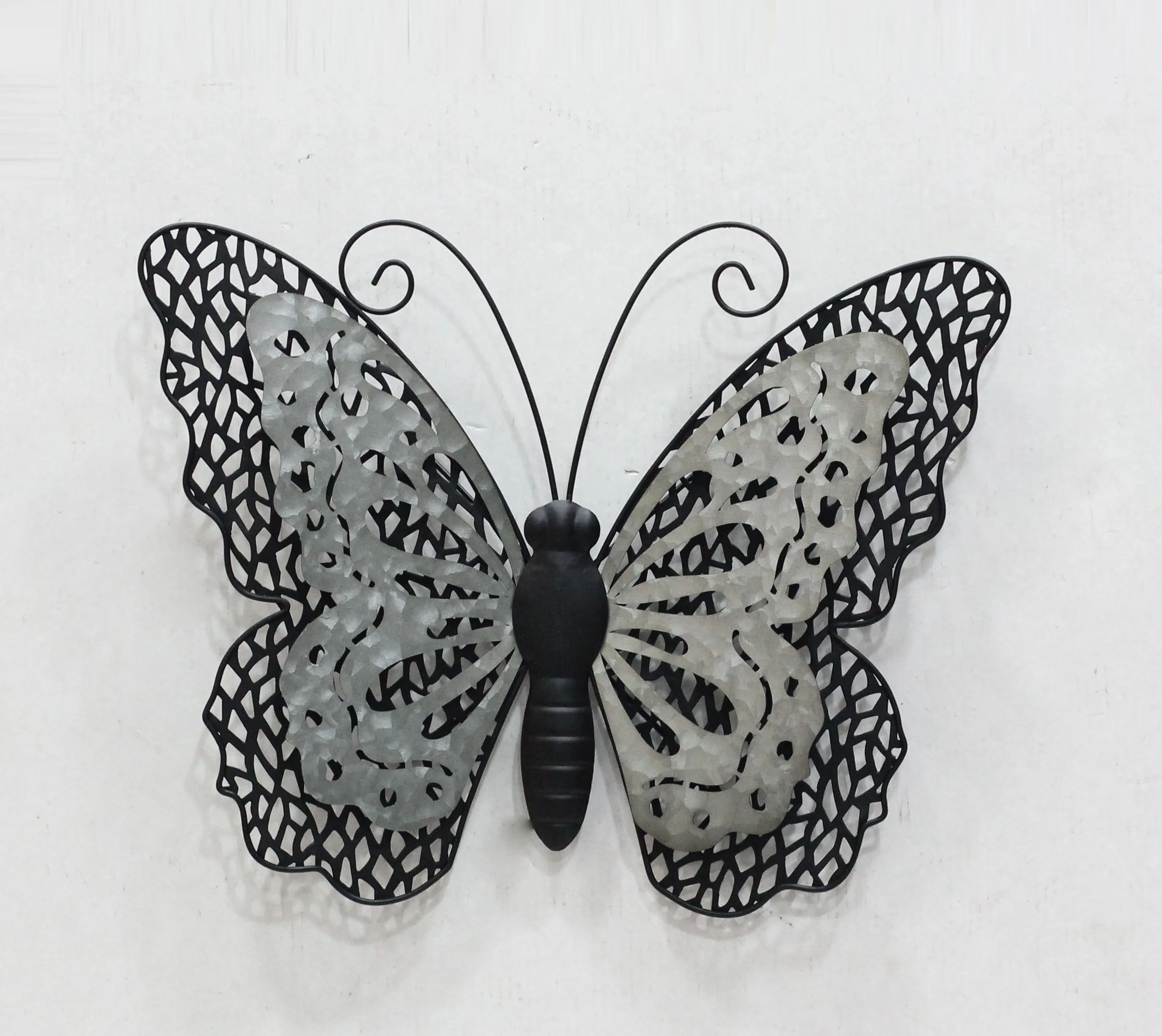 METAL MULTIPLE BUTTERFLY WALL ART FOR GARDEN
